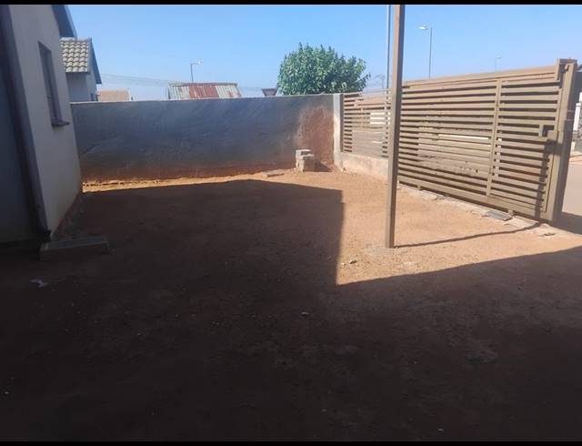 2 BEDROOM HOUSE FOR SALE IN SOSHANGUVE VV